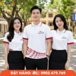 Thiết kế áo đồng phục họp lớp 20 năm màu trắng đỏ trẻ trung, phù hợp chụp ảnh và sự kiện tập thể.