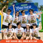 Áo phông đồng phục nhóm với slogan "Chạy Theo Ánh Mặt Trời", phù hợp cho áo nhóm du lịch biển, teambuilding mùa hè và các hoạt động gắn kết đội ngũ.