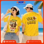 Áo phông nhóm với slogan hài hước và hình in độc đáo giúp khuấy động bầu không khí trong mọi buổi gặp mặt. Thiết kế nổi bật cả mặt trước lẫn mặt sau, mang đến tiếng cười và dấu ấn riêng cho mỗi tập thể.