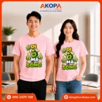 Áo phông nhóm hài hước màu hồng pastel với họa tiết "Bơ đi mà sống" nổi bật, mang phong cách trẻ trung, phù hợp cho du lịch, dã ngoại và các buổi tụ họp cùng hội bạn.