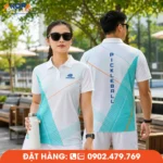 Mẫu áo đồng phục Pickleball trắng phối xanh ngọc với họa tiết chấm hiện đại, nổi bật mặt trước và mặt sau. Chất liệu thoáng mát, co giãn tốt, phù hợp luyện tập, thi đấu và đồng phục câu lạc bộ.