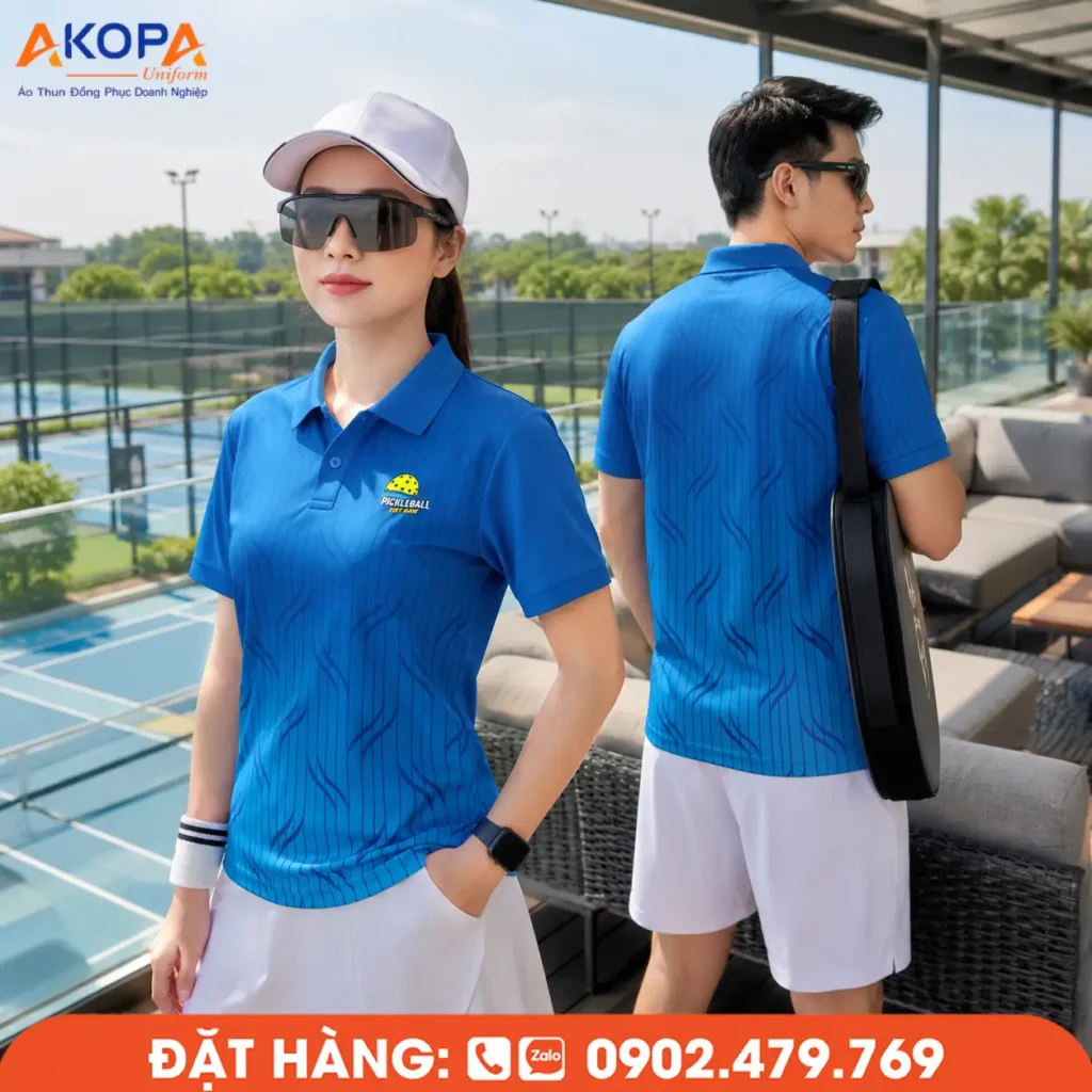 Áo Pickleball xanh dương trơn mang phong cách hiện đại, dễ phối đồ và phù hợp nhiều đội nhóm. Chất liệu co giãn, thoáng khí, giúp vận động thoải mái, là lựa chọn lý tưởng để may đồng phục Pickleball theo yêu cầu.