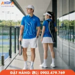 Áo đồng phục pickleball xanh dương nổi bật với họa tiết vân chuyển động, mang phong cách thể thao hiện đại, tăng sự đồng nhất cho đội nhóm và phù hợp cho mọi hoạt động Pickleball.