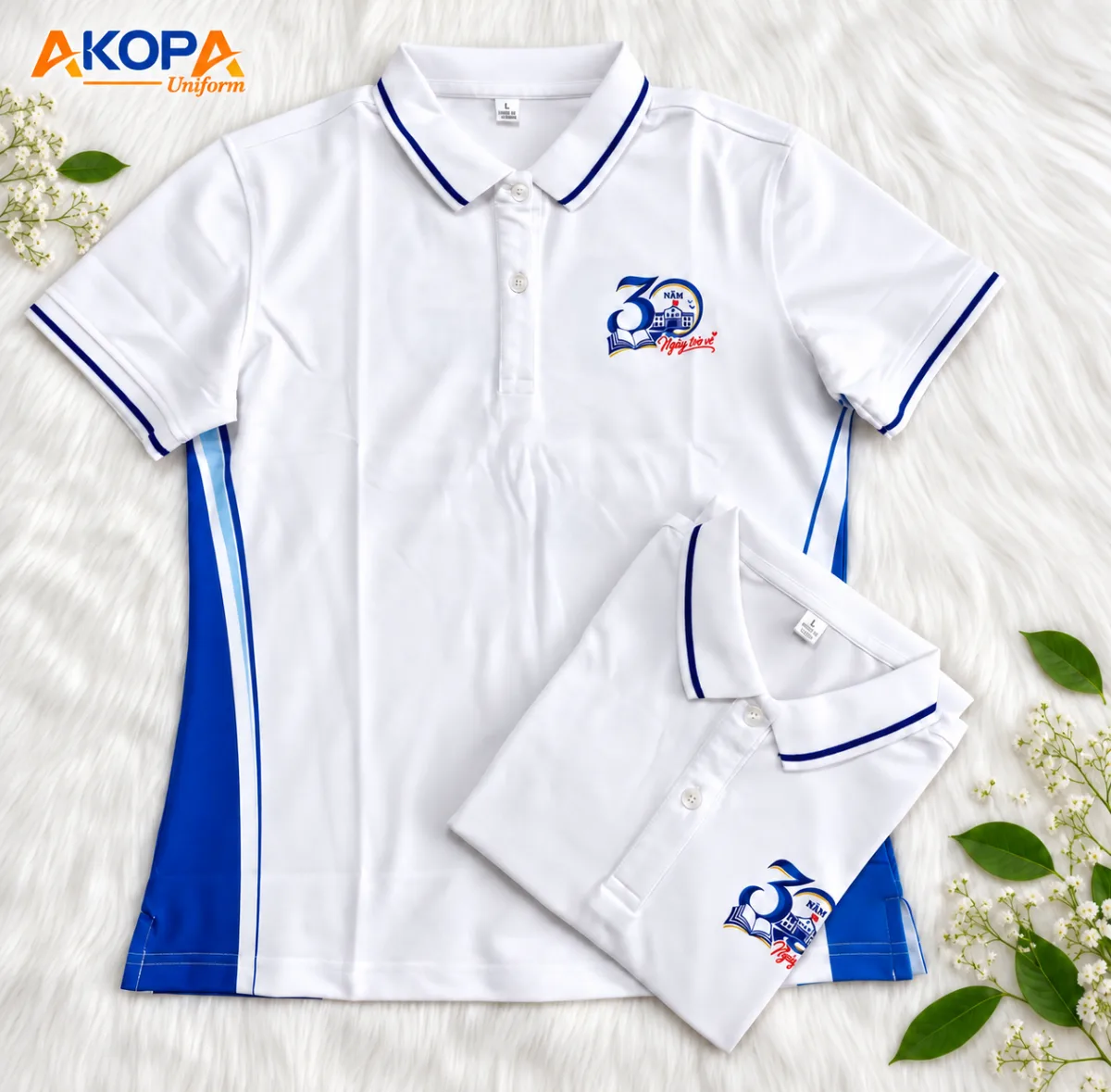 Áo họp lớp kỷ niệm 30 năm màu trắng phối xanh – AKOPA