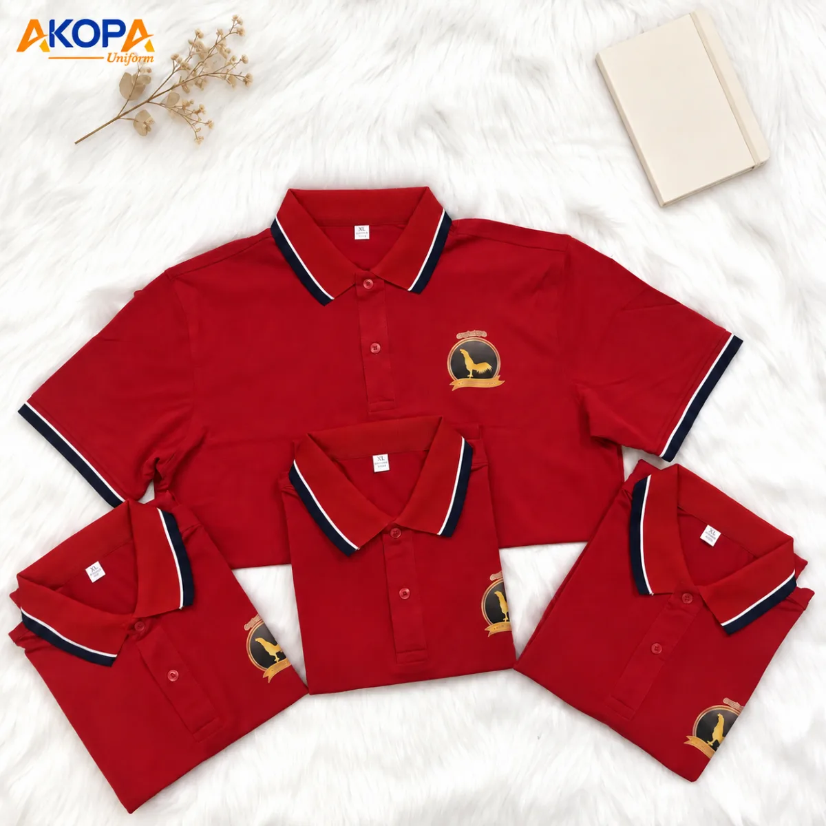 Áo polo đồng phục màu đỏ logo ngực trái – AKOPA