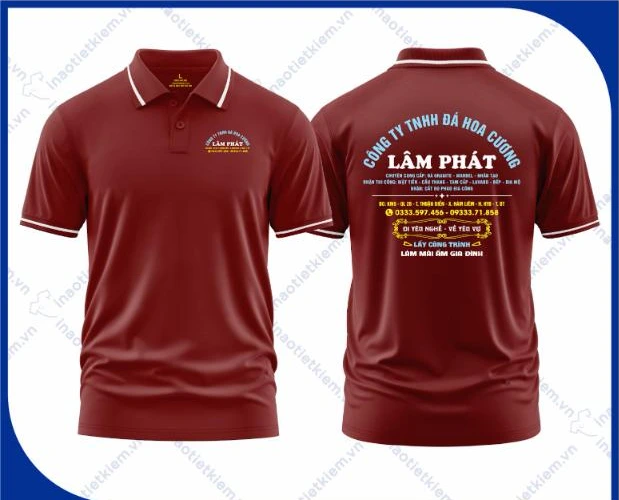 Mẫu áo polo đồng phục màu đỏ đô viền trắng in logo công ty nội thất, xây dựng, mặt trước và mặt sau – AKOPA