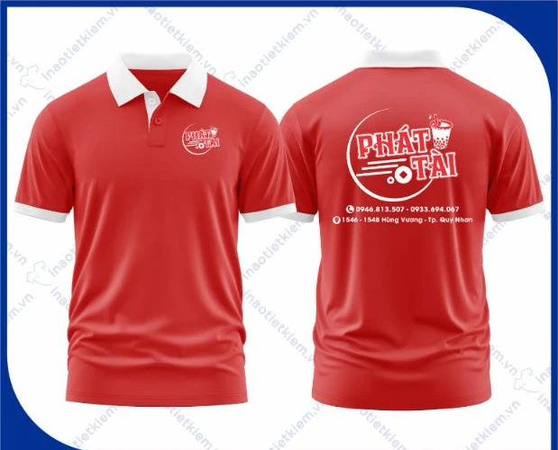 Mẫu áo polo đồng phục màu đỏ cổ trắng in logo quán trà sữa, mặt trước và mặt sau – AKOPA