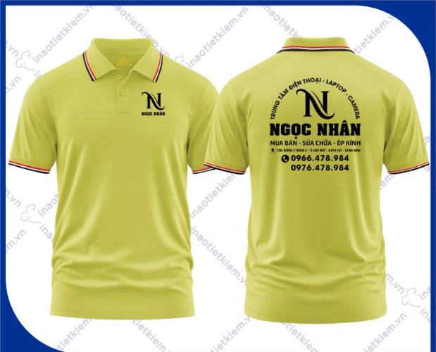 Mẫu áo polo đồng phục màu vàng chanh viền cổ đen đỏ in logo cửa hàng điện thoại, laptop, mặt trước và mặt sau – AKOPA