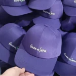 Nón kết màu tím thêu logo doanh nghiệp – AKOPA